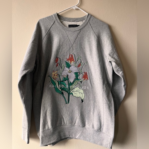 Raised by wolves trillium crewneck RARE - Picture 2 of 5